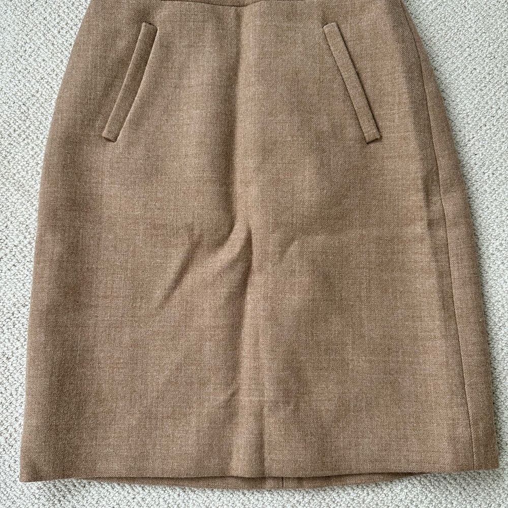 Elegant Tan Skirt